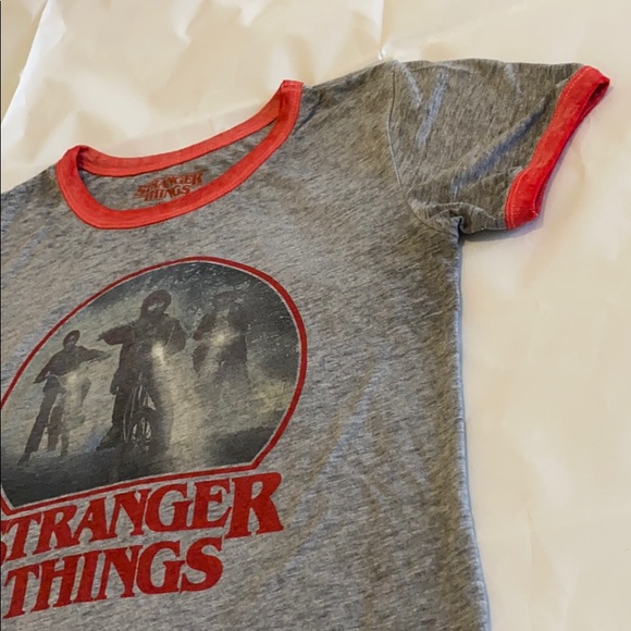 Stranger Things Burnout Ringer Tee LARGE - Picture 4 of 8